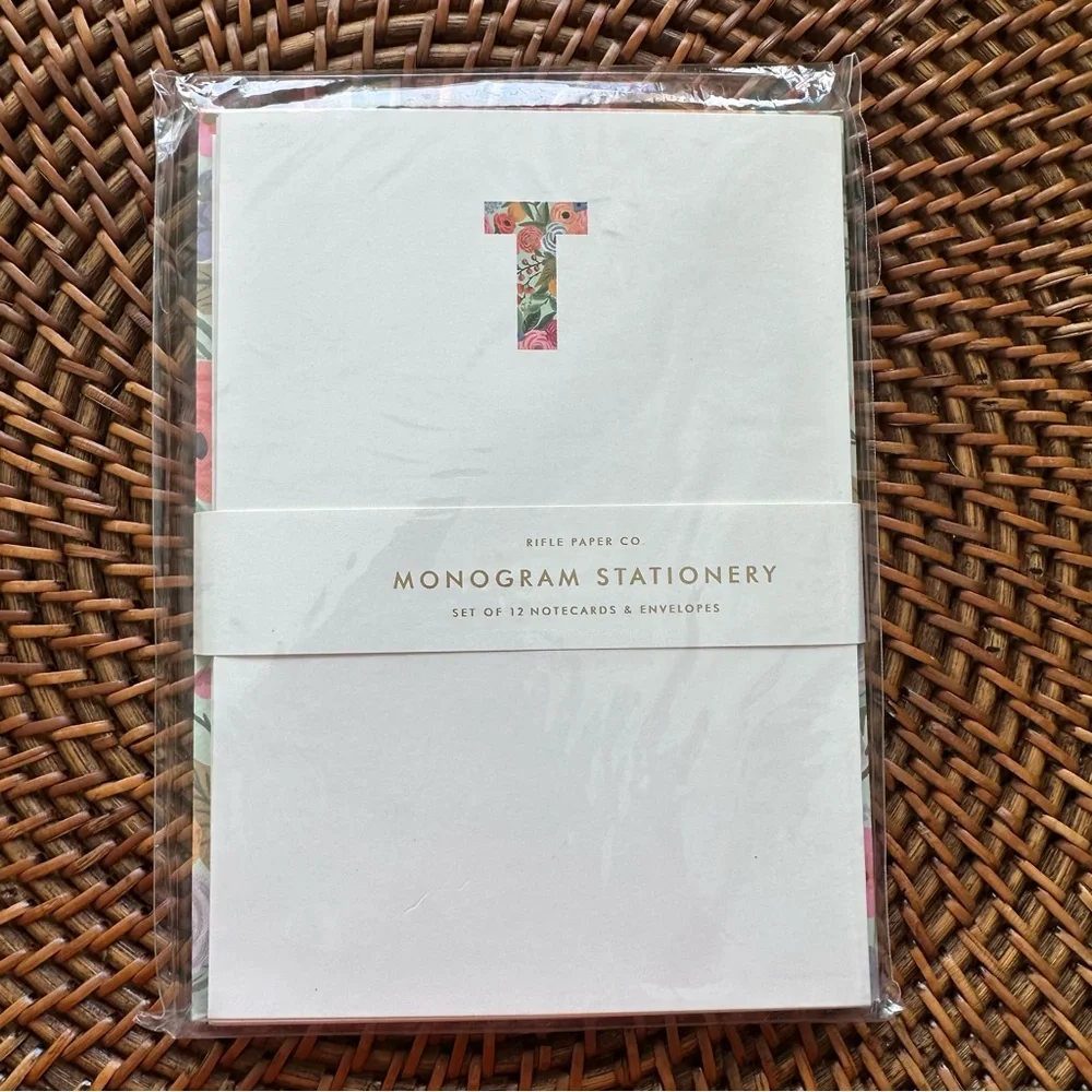 Rifle Paper Company Floral Garden Party “T” Monogram Notecards New with Tags